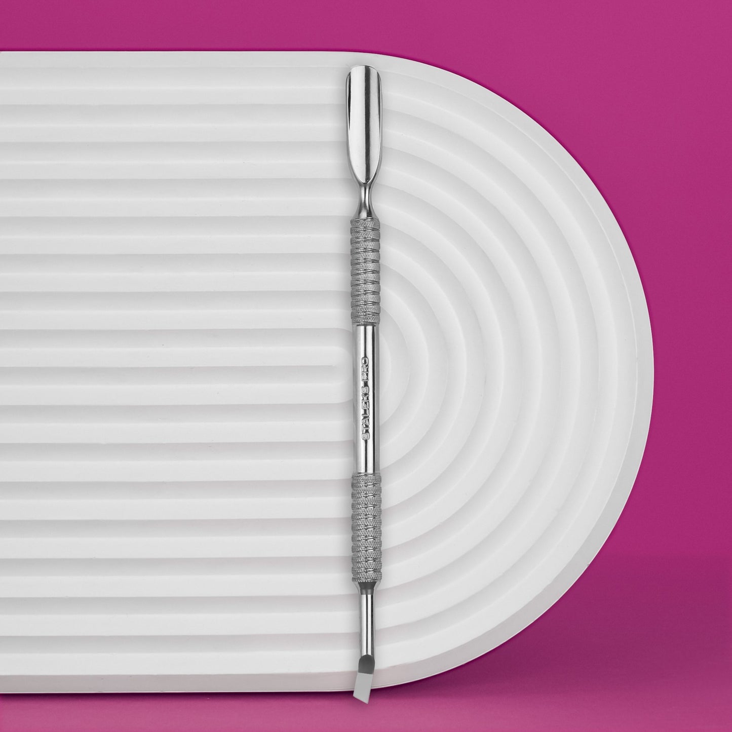 Staleks Manicure pusher EXPERT 30 TYPE 4.3 (rounded  wide pusher and bent blade for lefties)